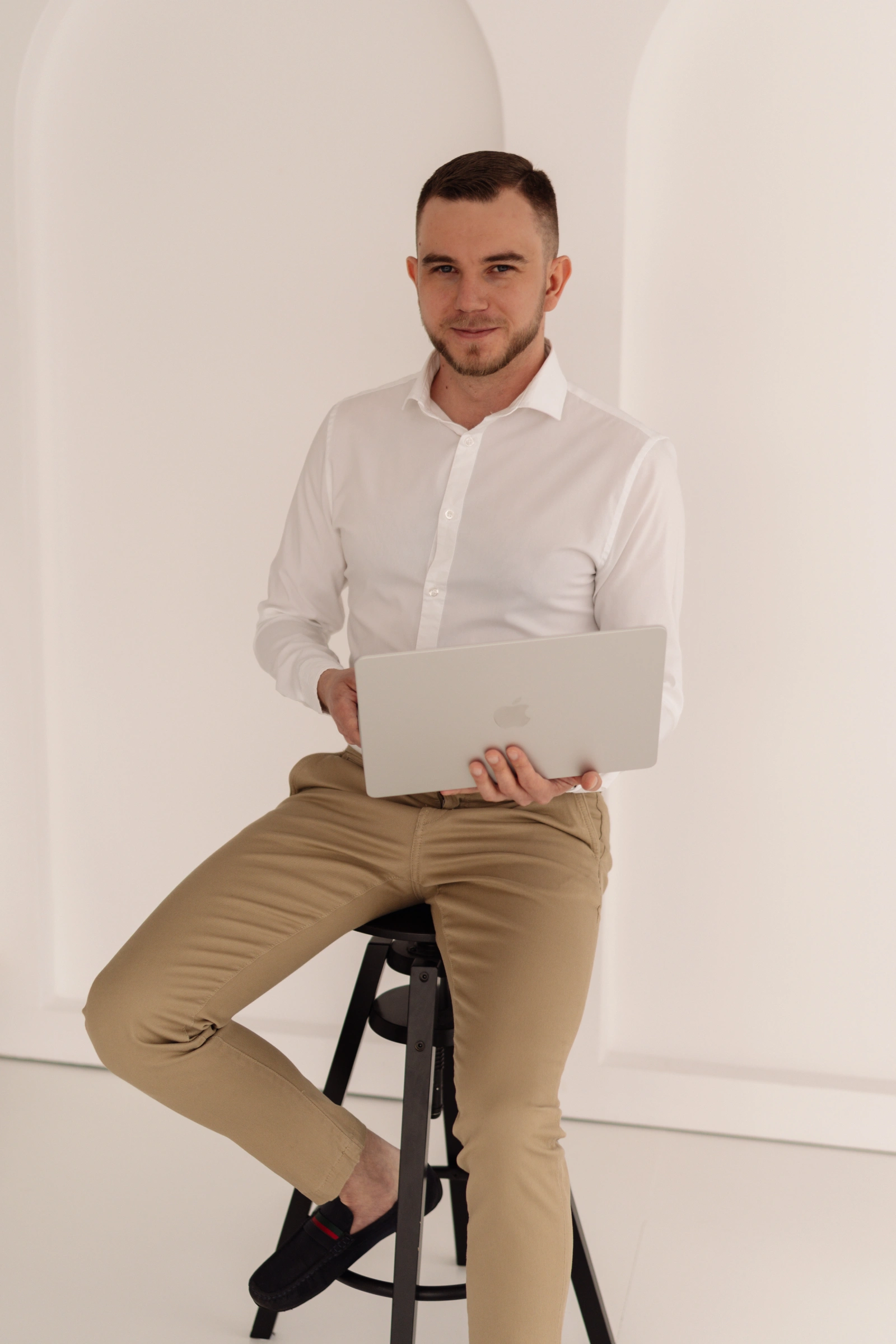 Mateusz — DEV